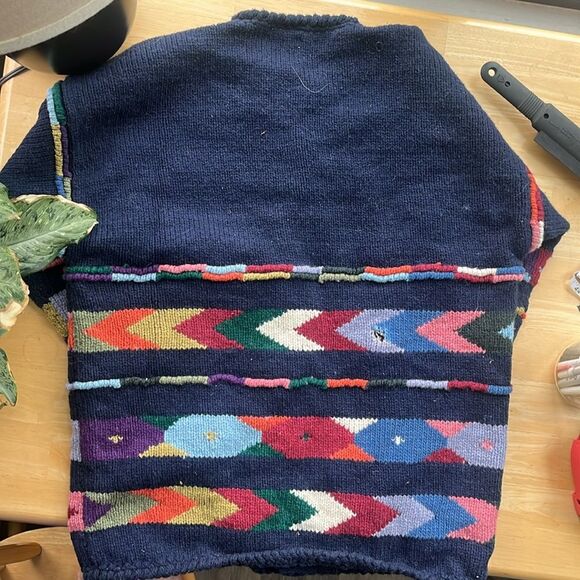 GORGEOUS Bolivian AMANO Wool Patterned Cardigan Oversized - as is - Picture 4 of 6